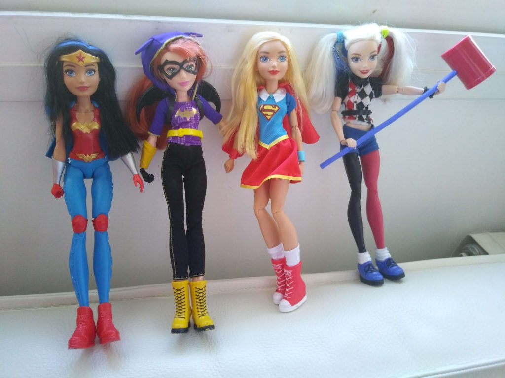 muñecas super hero girls